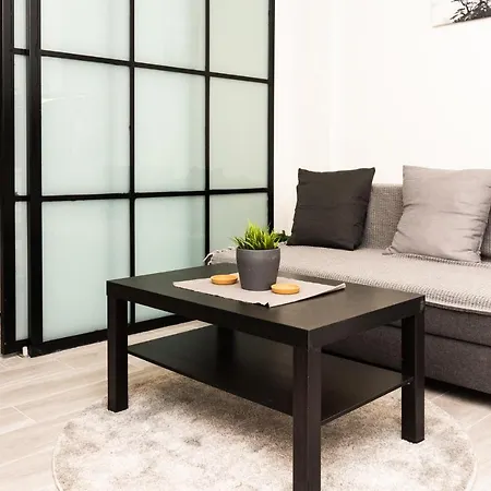 Comfy 23 * Saloniki